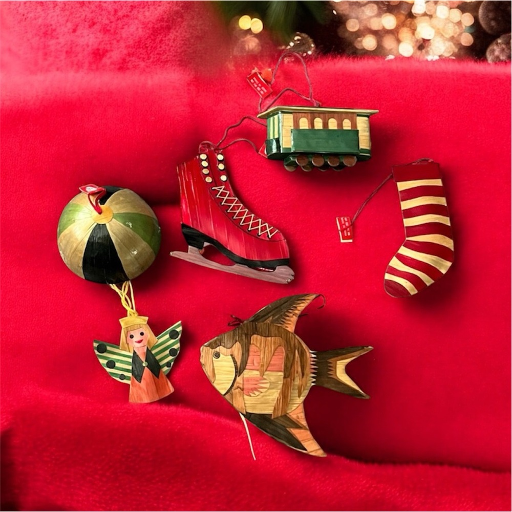 5 Handmade Wheat Straw Christmas Ornaments NEW